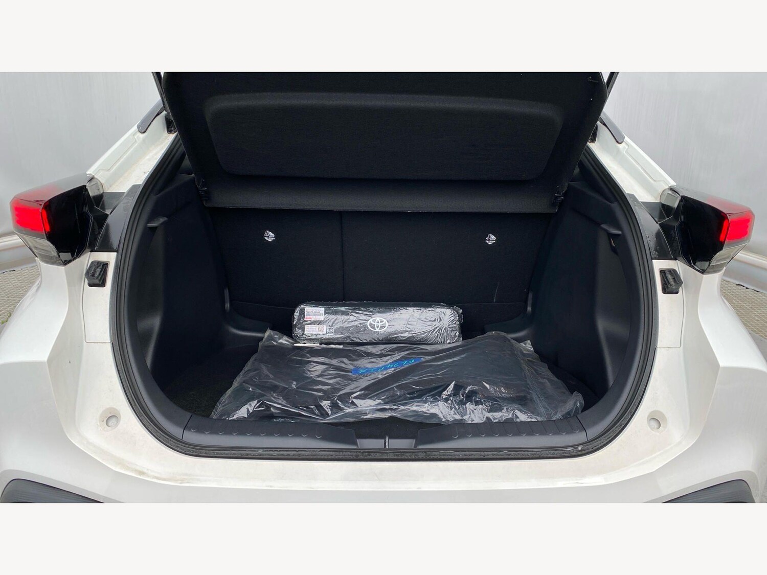 Used Toyota C-HR for sale - 77793748: Photo 16