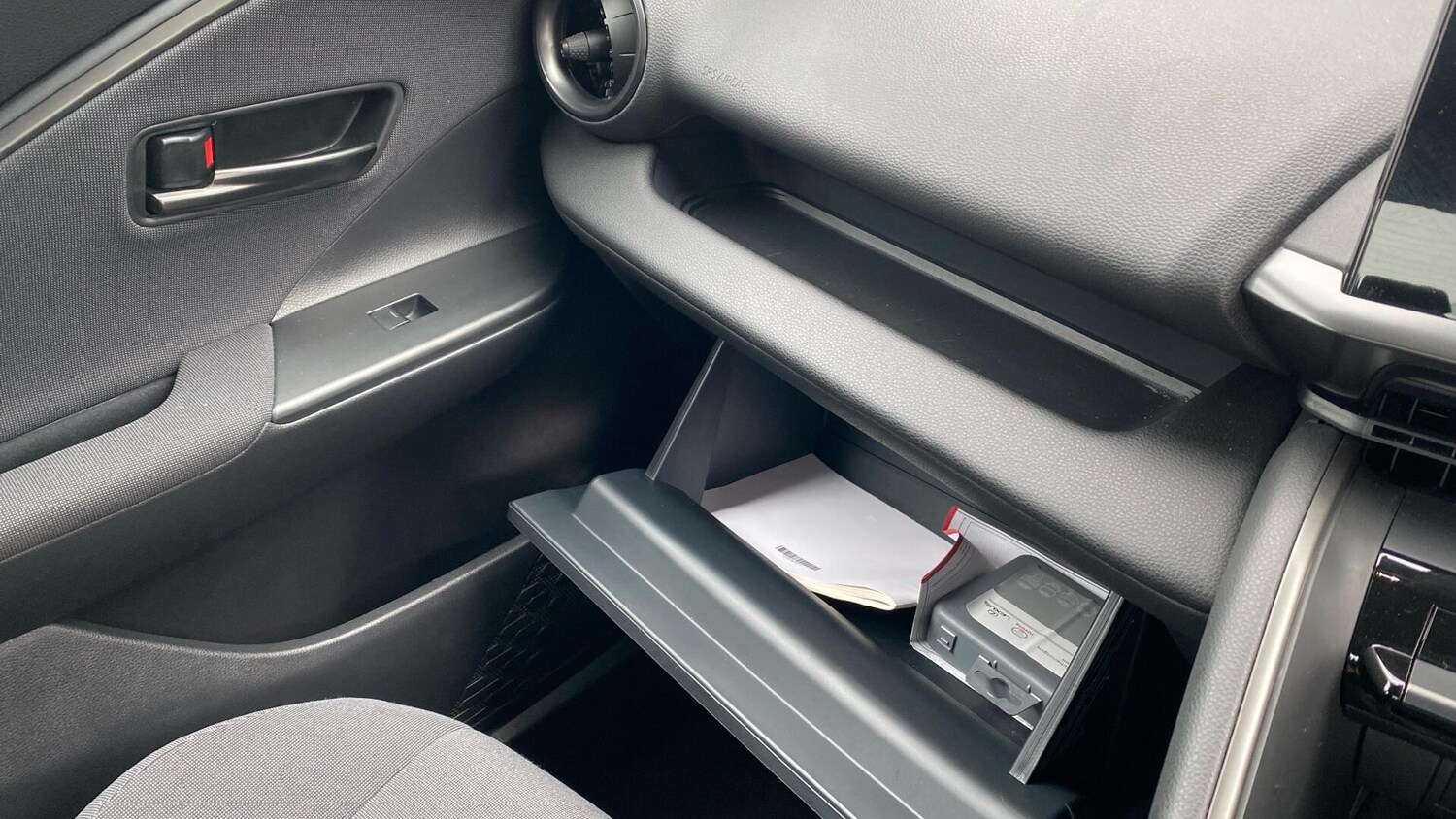 Used Toyota C-HR for sale - 77793748: Photo 45