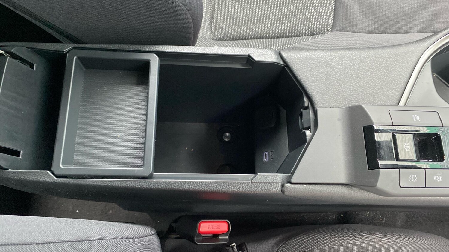 Used Toyota C-HR for sale - 77793748: Photo 47