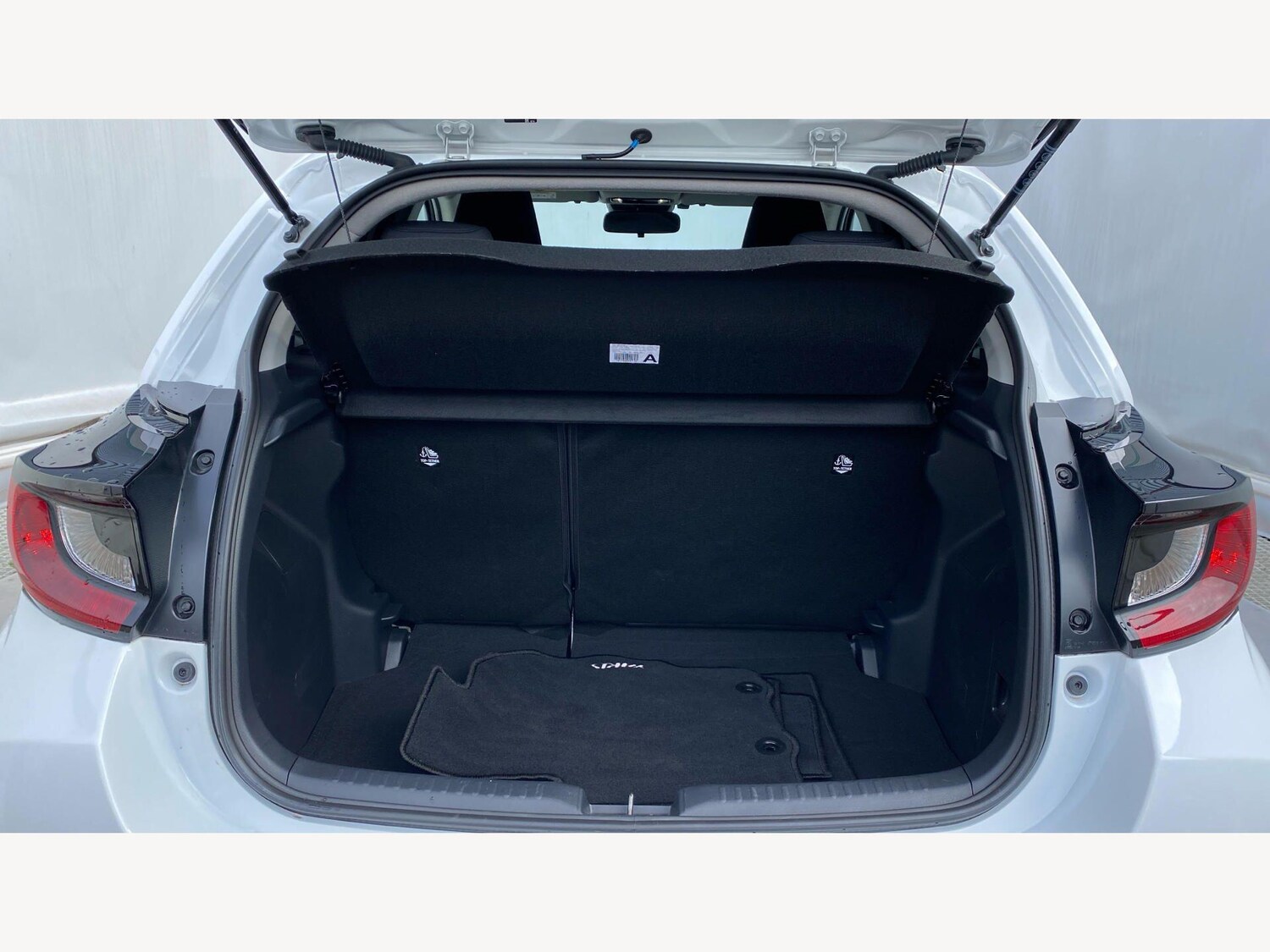 Used Toyota Yaris for sale - 77908448: Photo 16