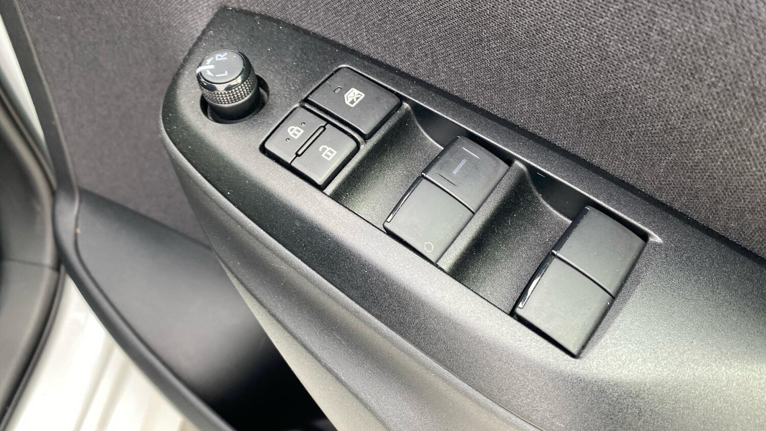 Used Toyota Yaris for sale - 77908448: Photo 37