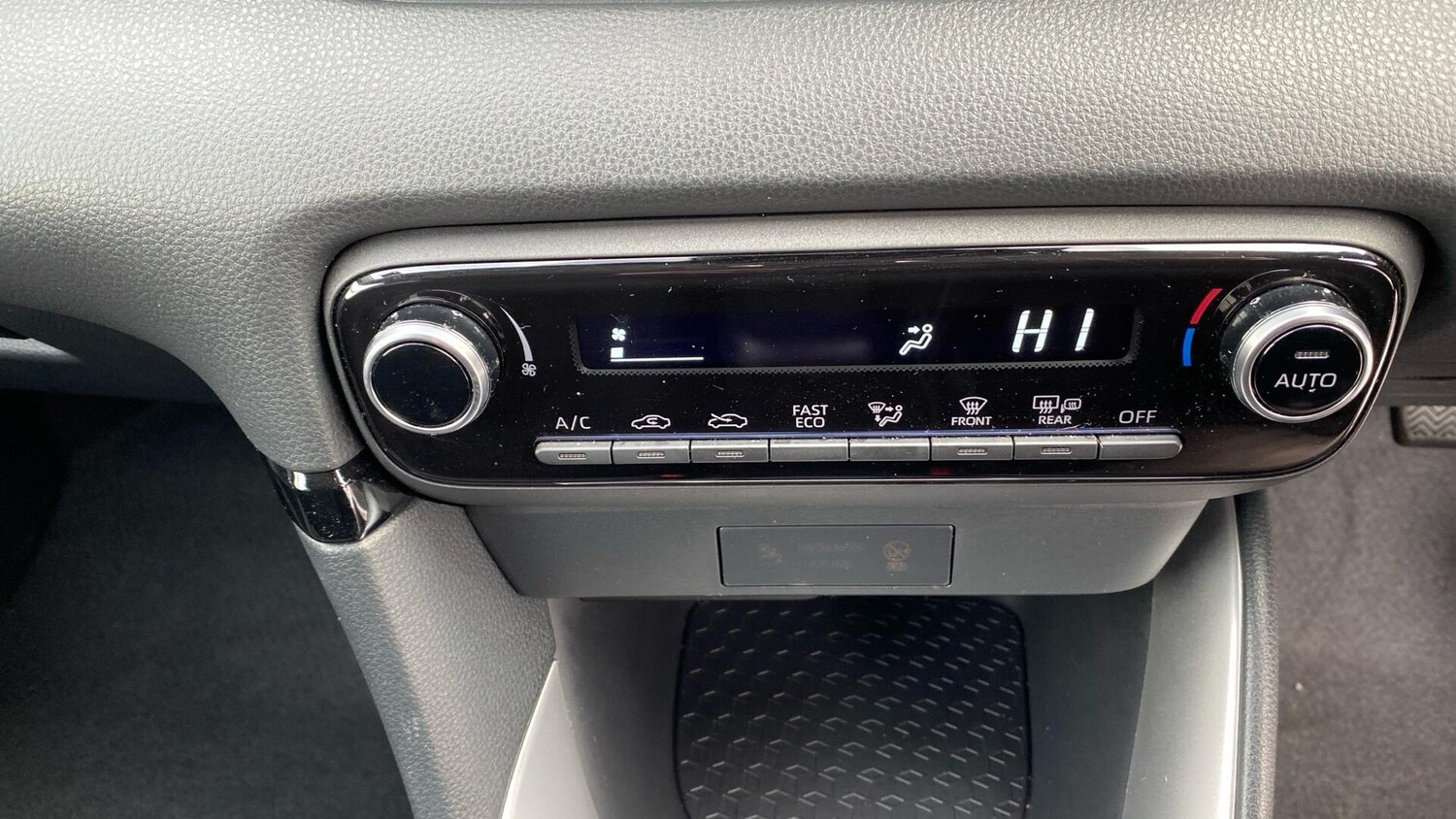 Used Toyota Yaris for sale - 77908448: Photo 40