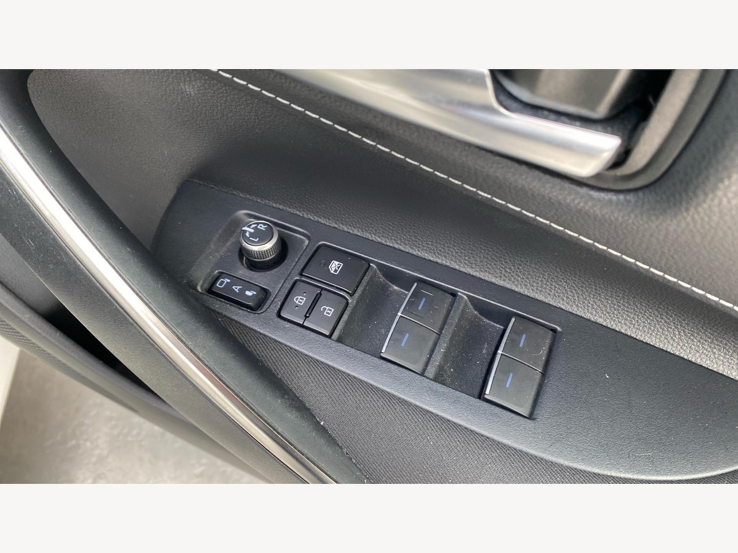 Used Toyota Corolla 2020 for sale - 76399288: Photo 31