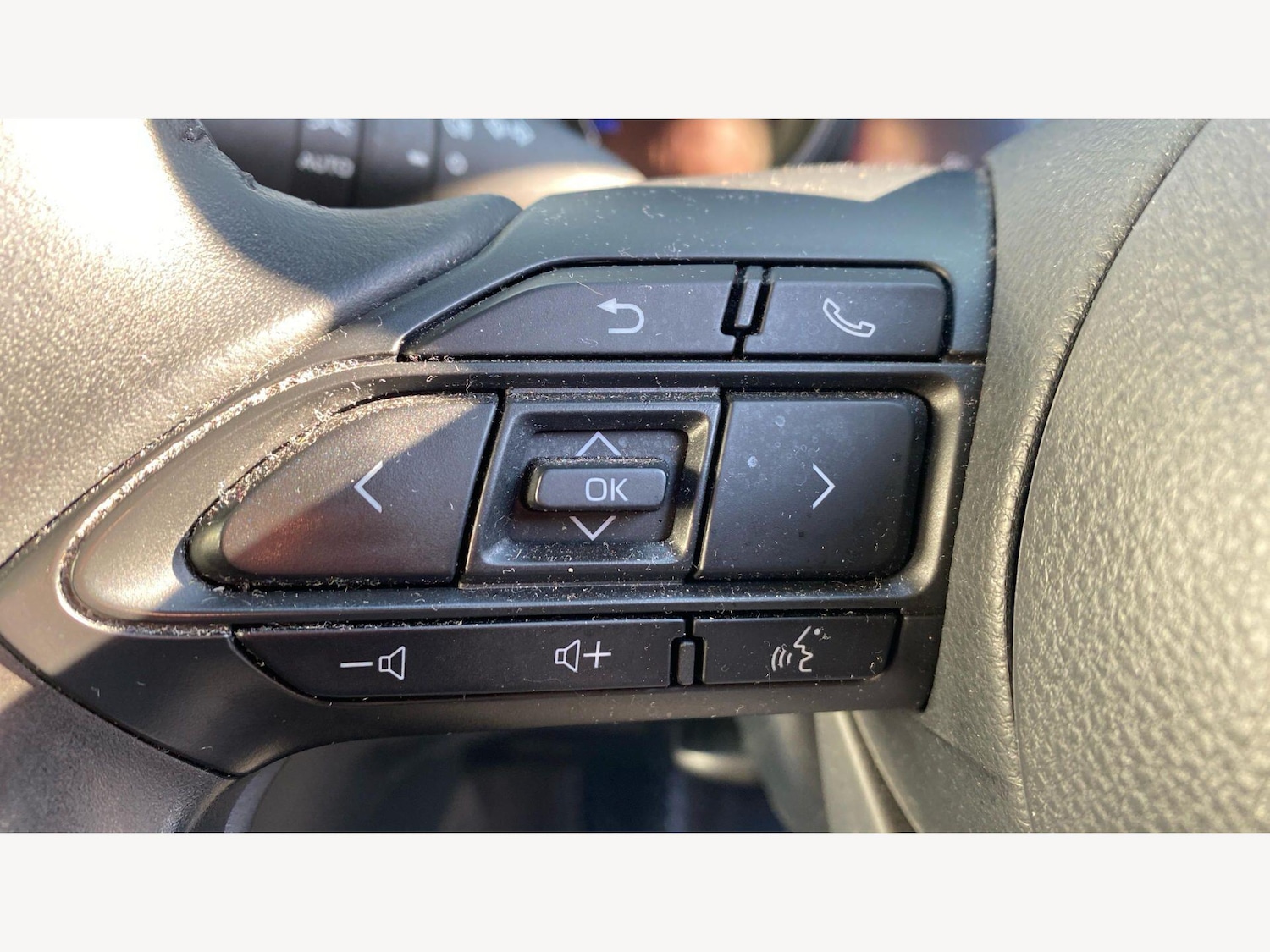 Used Toyota Yaris Cross for sale - 77958197: Photo 27