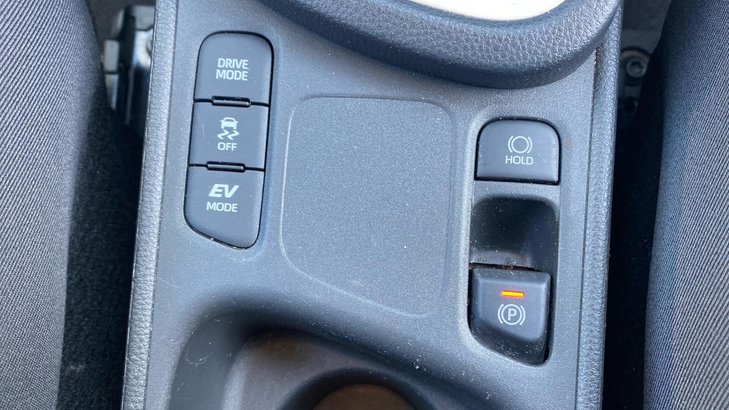 Used Toyota Yaris Cross for sale - 77958197: Photo 40