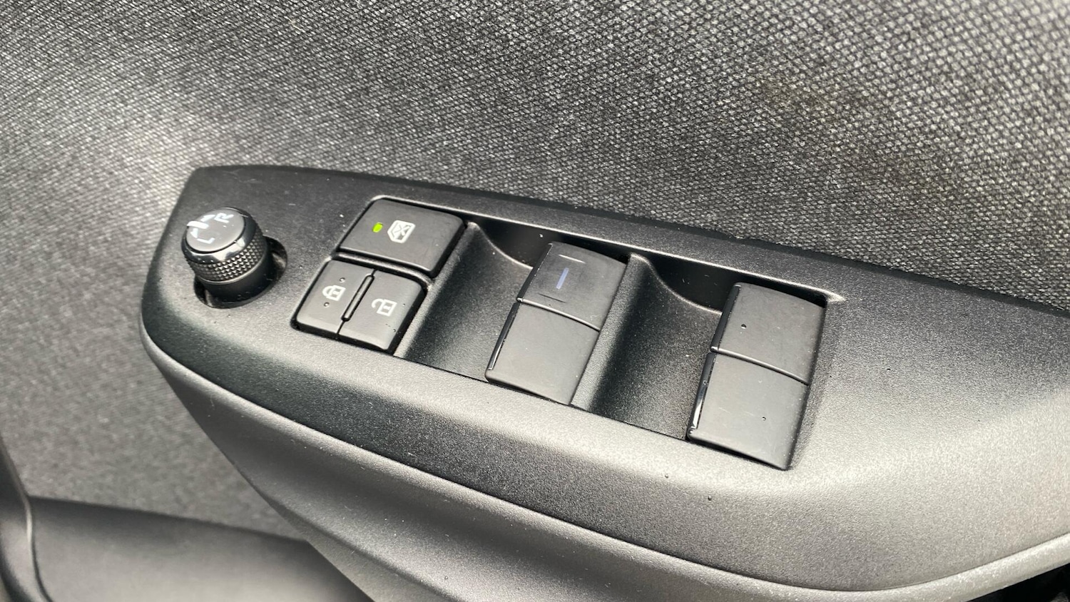 Used Toyota Yaris for sale - 77625828: Photo 39