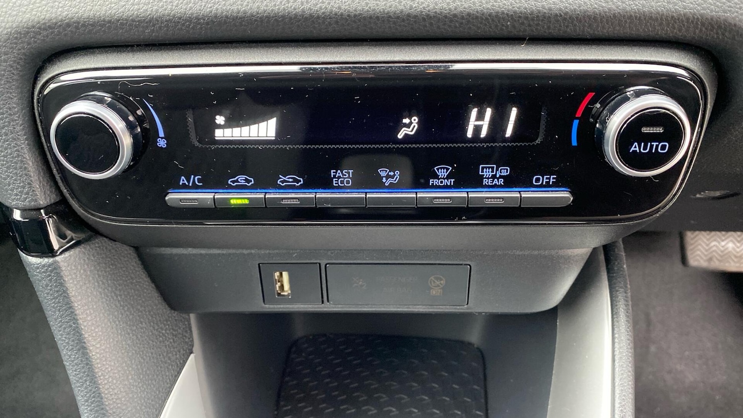 Used Toyota Yaris for sale - 77625828: Photo 42