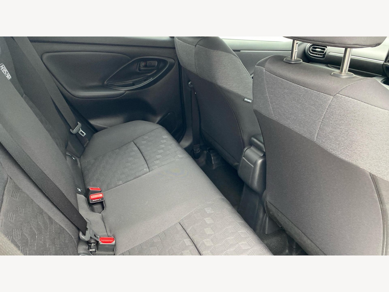 Used Toyota Yaris 2024 for sale - 76398307: Photo 14