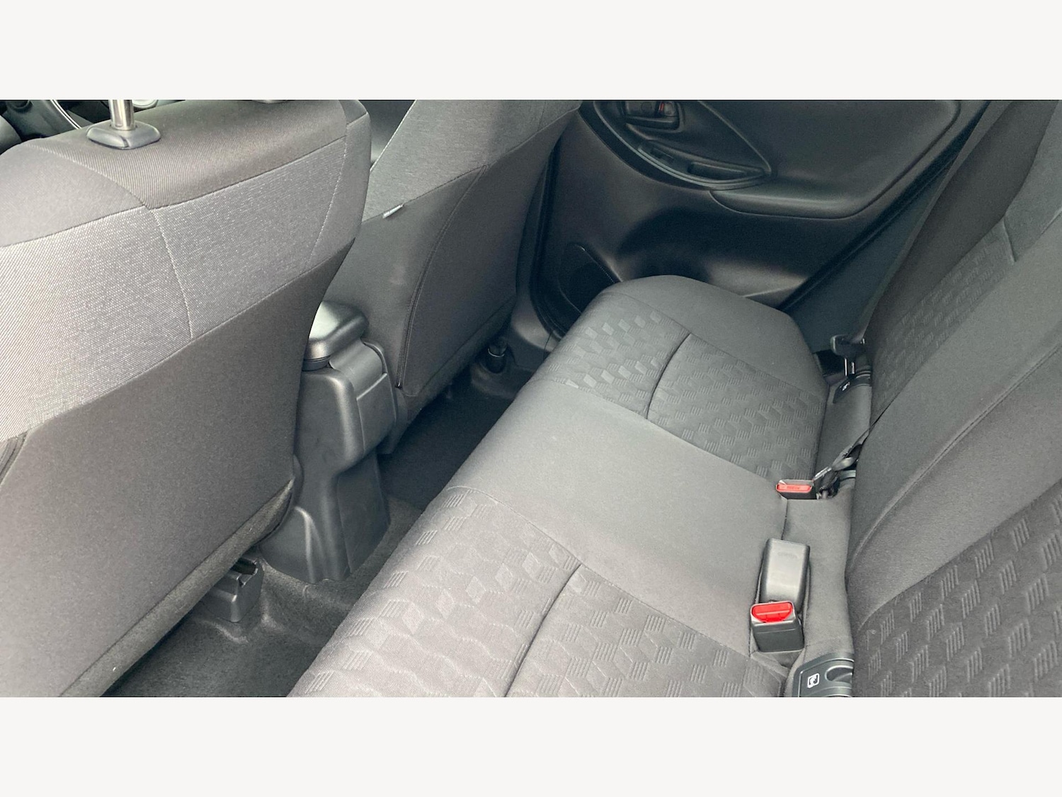 Used Toyota Yaris 2024 for sale - 76398307: Photo 15