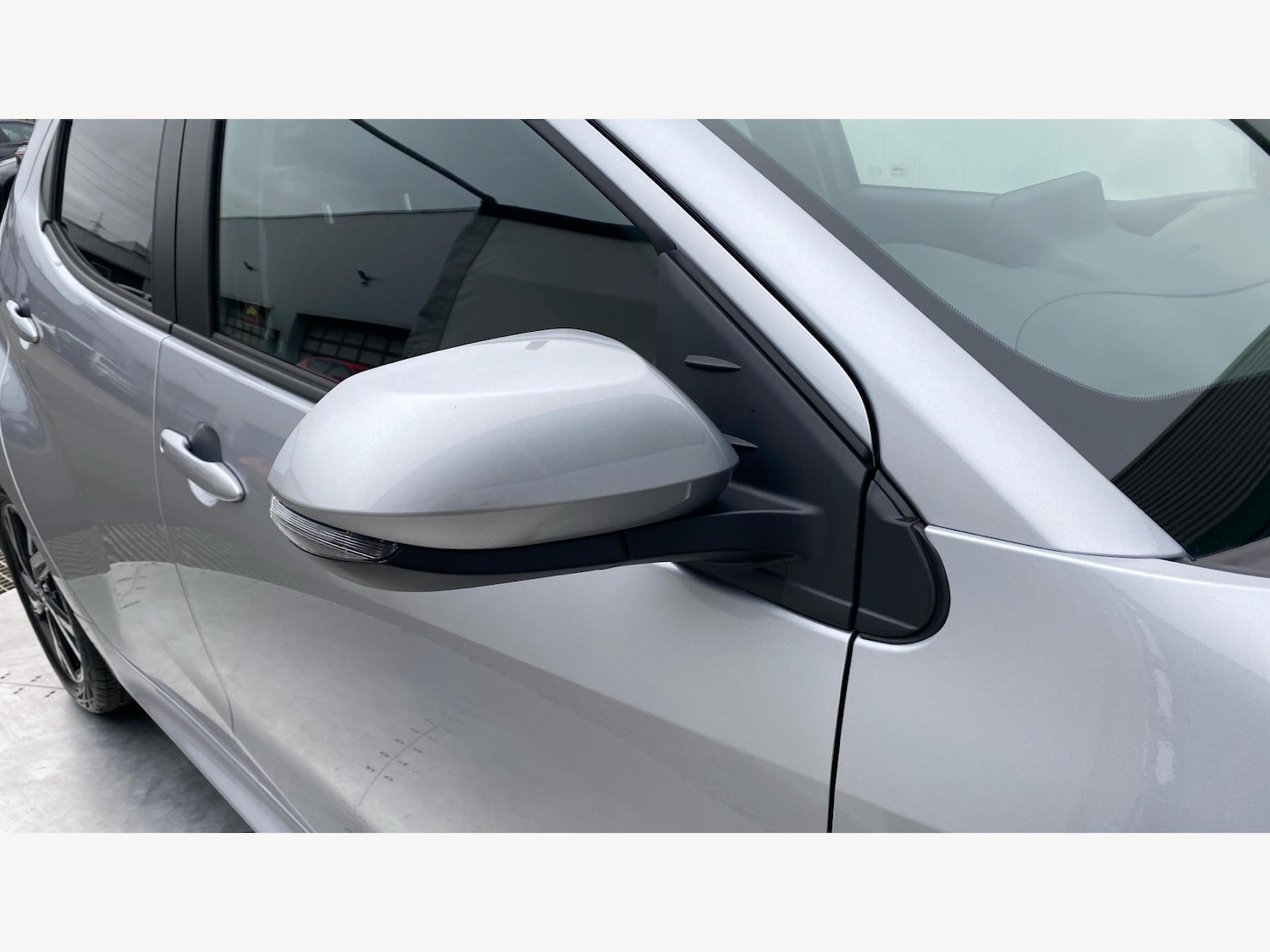 Used Toyota Yaris 2024 for sale - 76398307: Photo 32