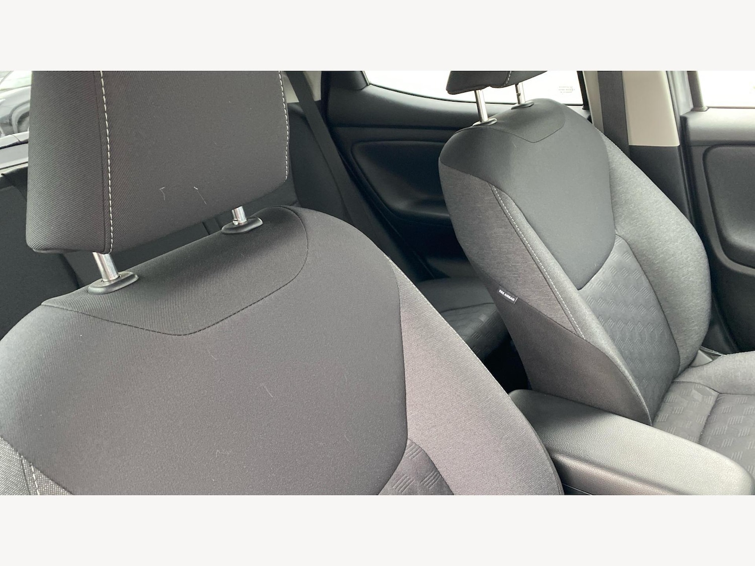 Used Toyota Yaris 2024 for sale - 76398307: Photo 34