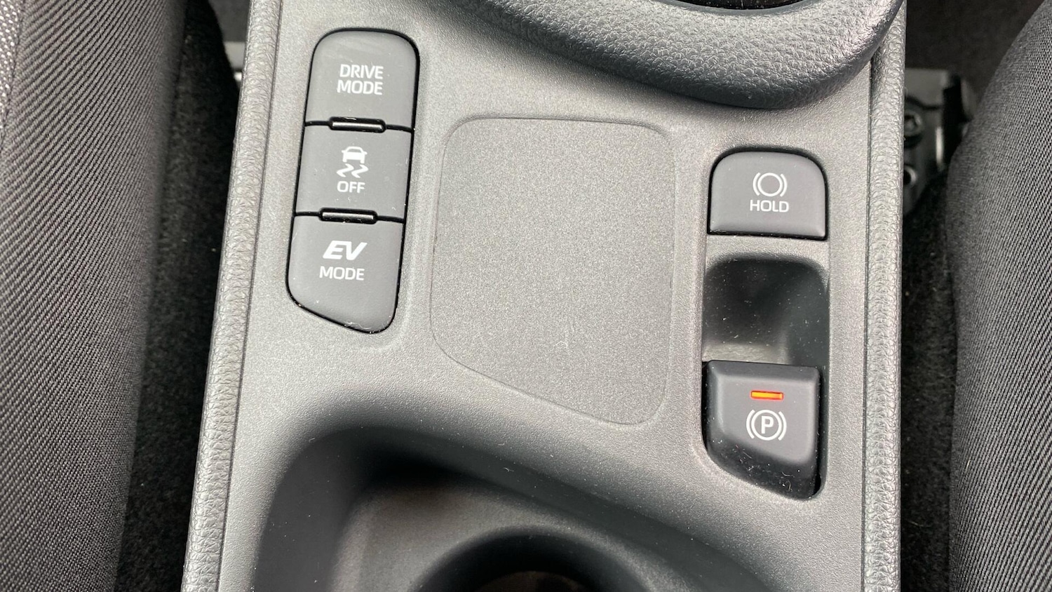 Used Toyota Yaris 2024 for sale - 76398307: Photo 38