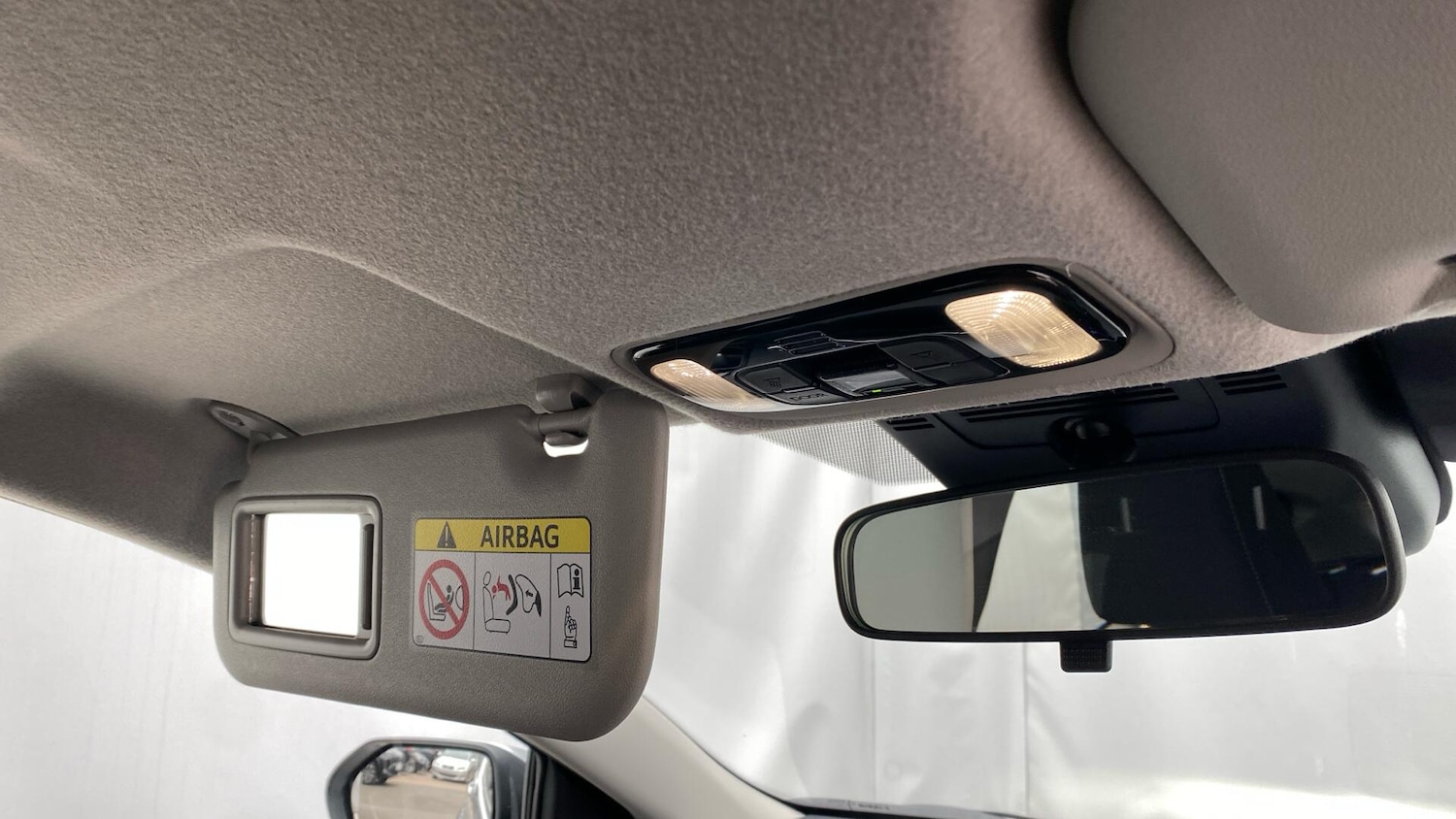 Used Toyota Yaris 2024 for sale - 76398307: Photo 42