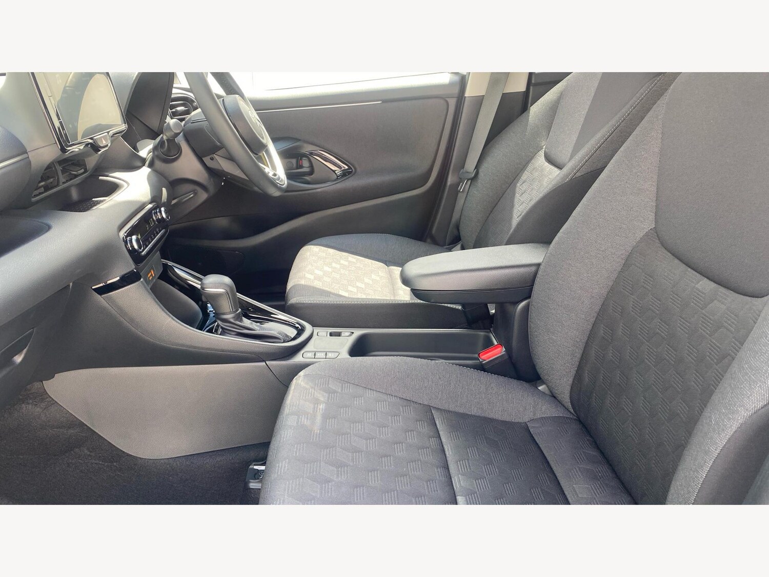 Used Toyota Yaris 2024 for sale - 78157682: Photo 12