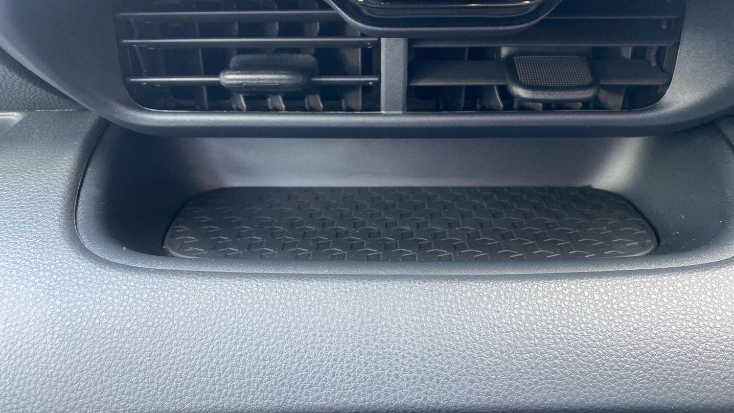 Used Toyota Yaris 2024 for sale - 78157682: Photo 39