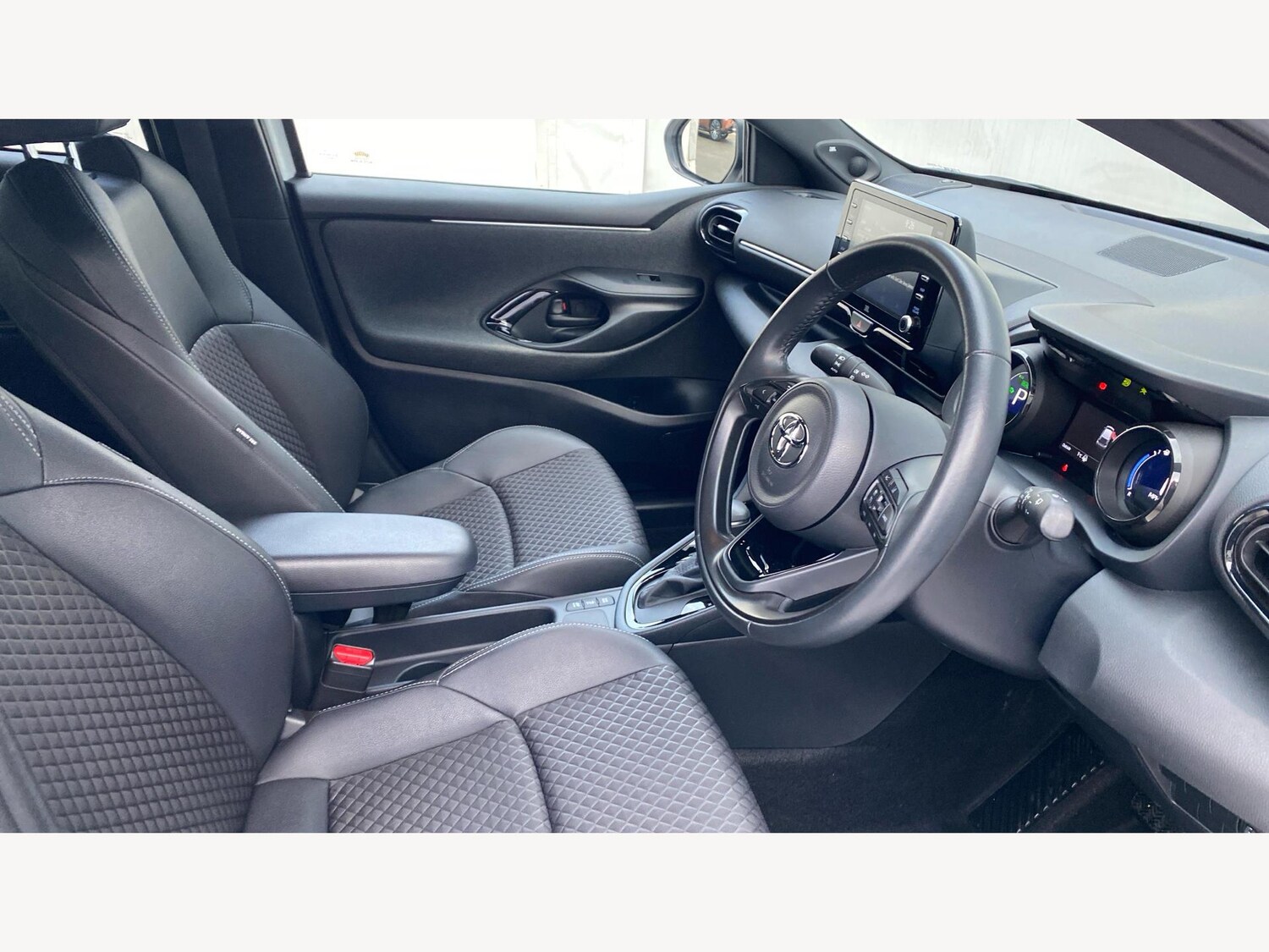 Used Toyota Yaris for sale - 77216157: Photo 13