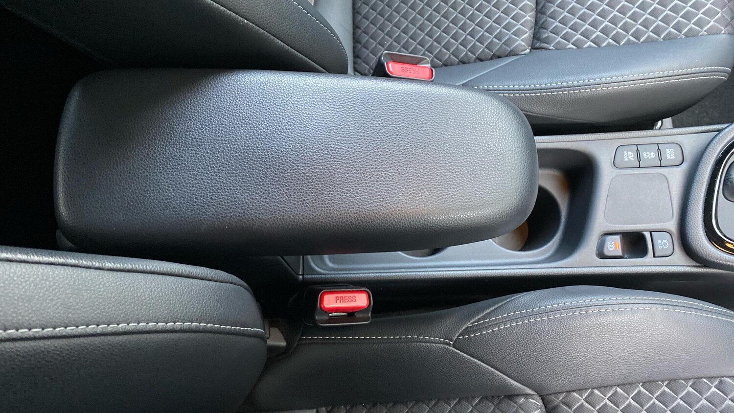 Used Toyota Yaris for sale - 77216157: Photo 39