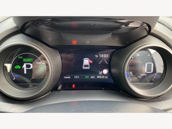 Used Toyota Yaris Cross 2023 for sale - 75448438: Photo 11