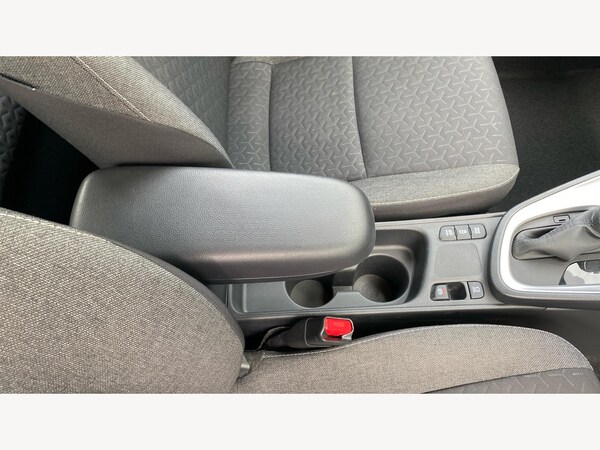 Used Toyota Yaris Cross 2023 for sale - 75448438: Photo 39