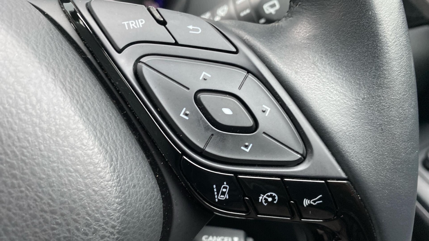 Used Toyota C-HR 2022 for sale - 77120242: Photo 32