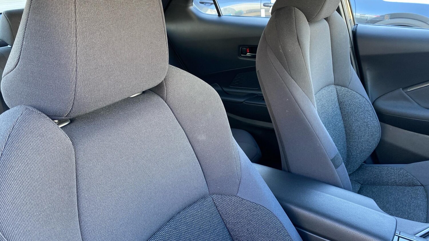 Used Toyota C-HR for sale - 77958076: Photo 37