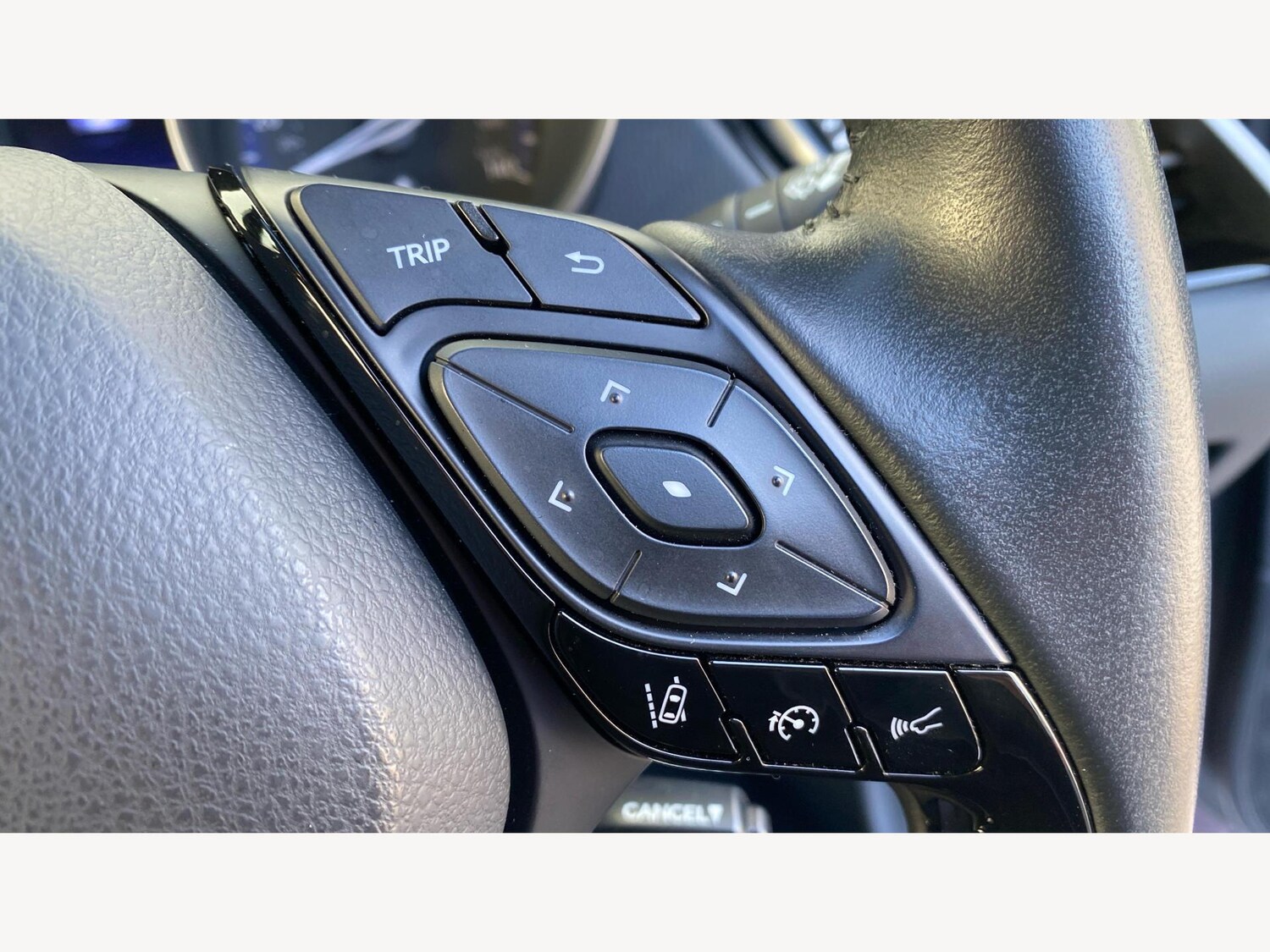 Used Toyota C-HR 2022 for sale - 77073939: Photo 32