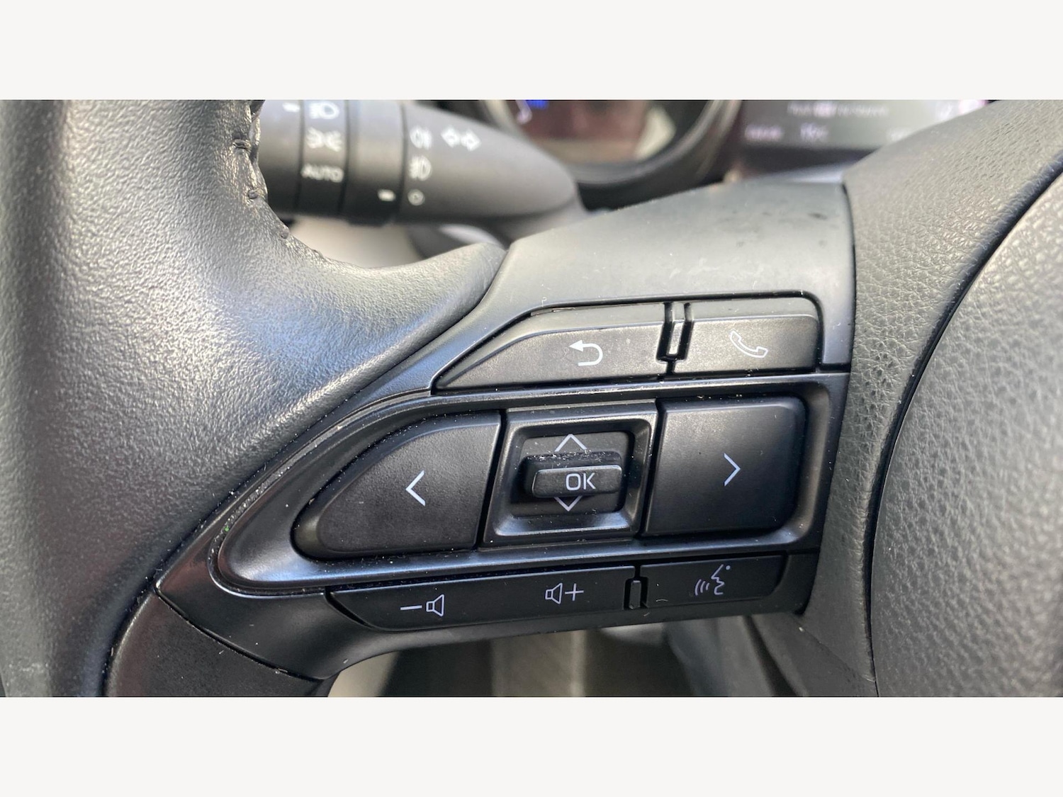 Used Toyota Yaris 2023 for sale - 76424654: Photo 31