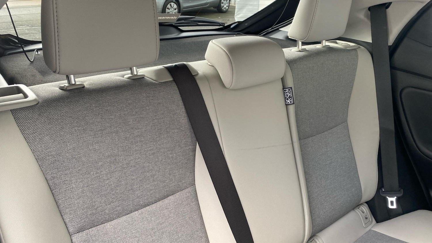 Used Toyota Yaris 2023 for sale - 76424654: Photo 38