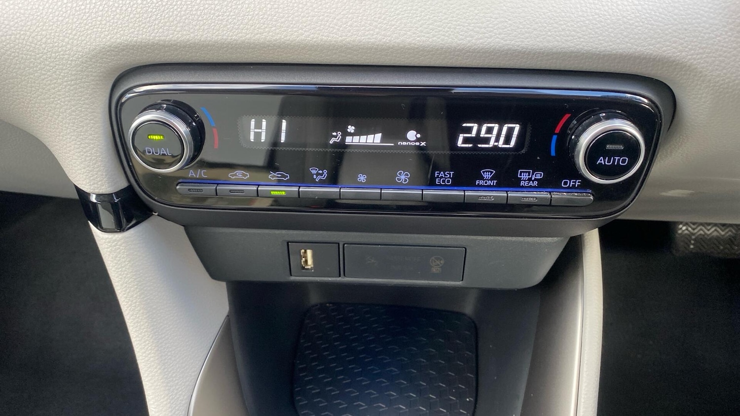 Used Toyota Yaris 2023 for sale - 76424654: Photo 43