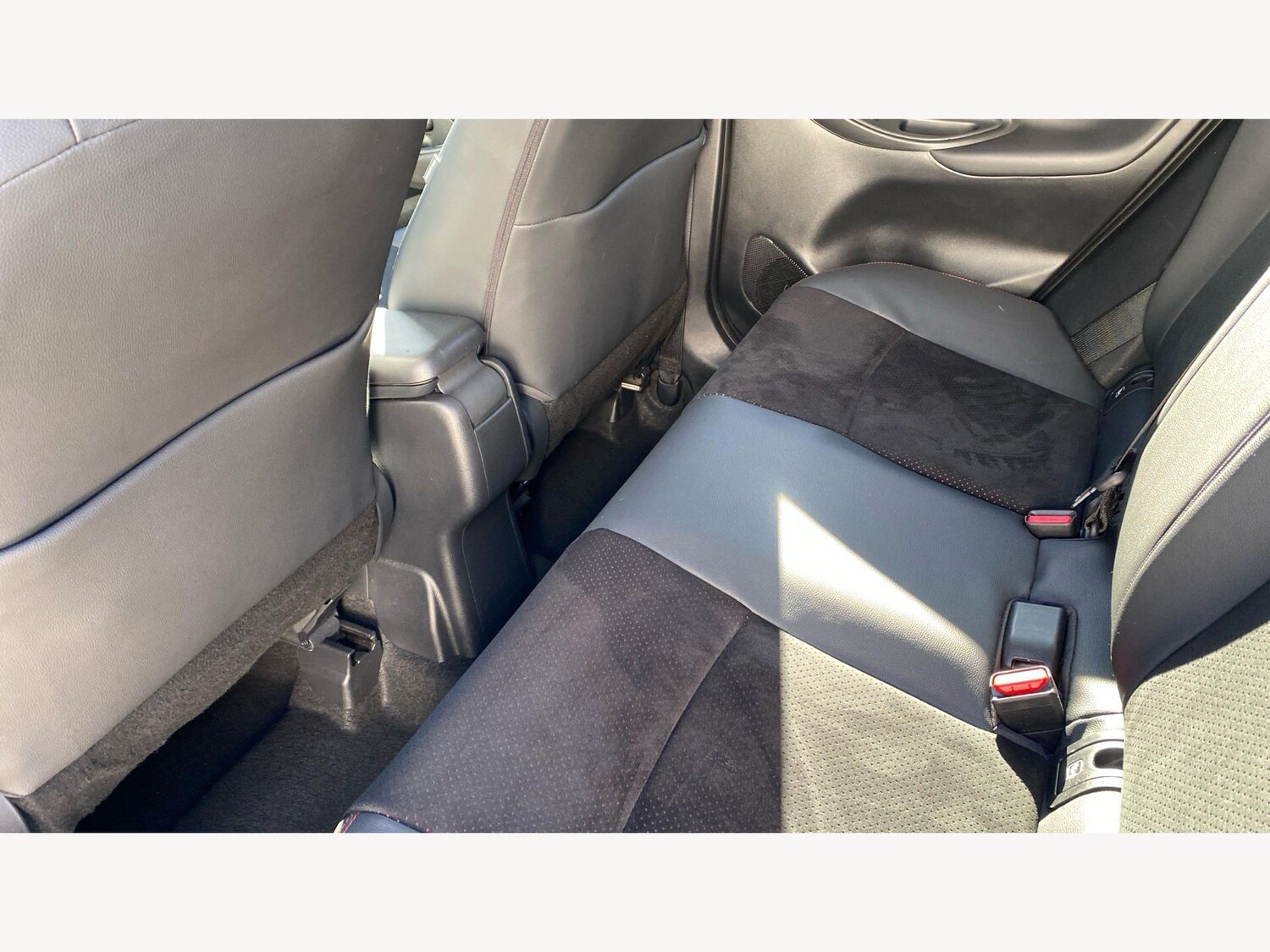 Used Toyota Yaris Cross for sale - 78214089: Photo 17