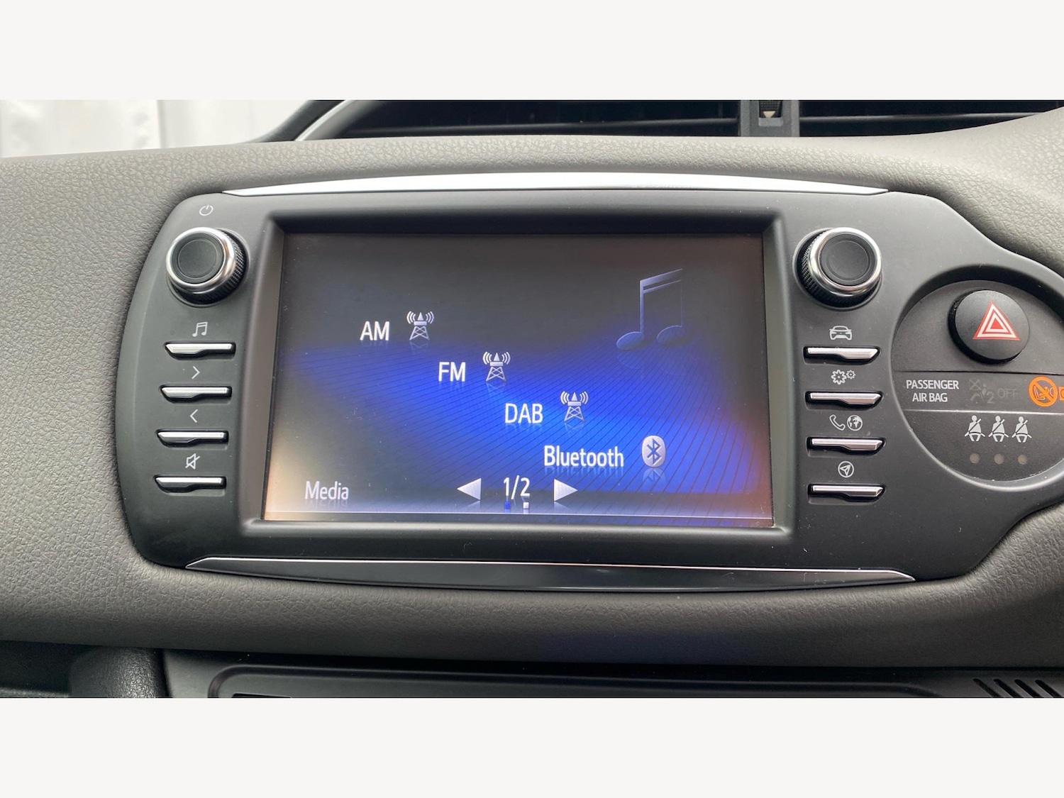 Used Toyota Yaris for sale - 77807927: Photo 27