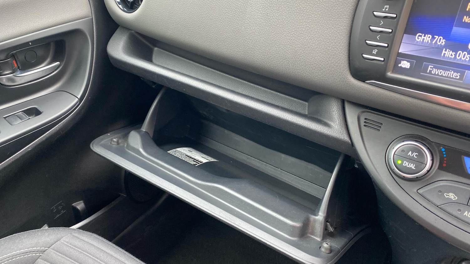 Used Toyota Yaris for sale - 77807927: Photo 44