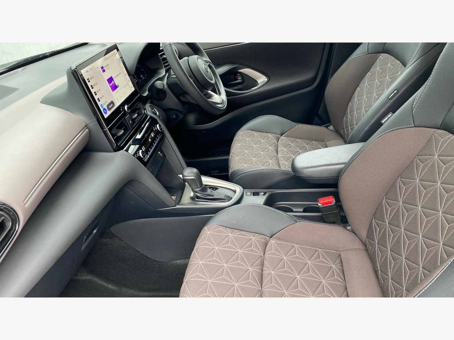 Used Toyota Yaris Cross 2025 for sale - 76538282: Photo 12