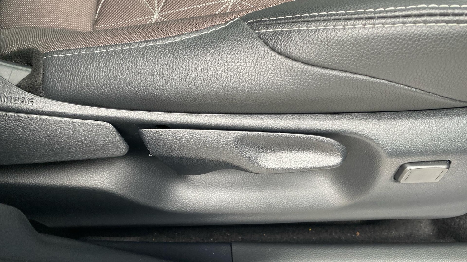 Used Toyota Yaris Cross 2025 for sale - 76538282: Photo 37