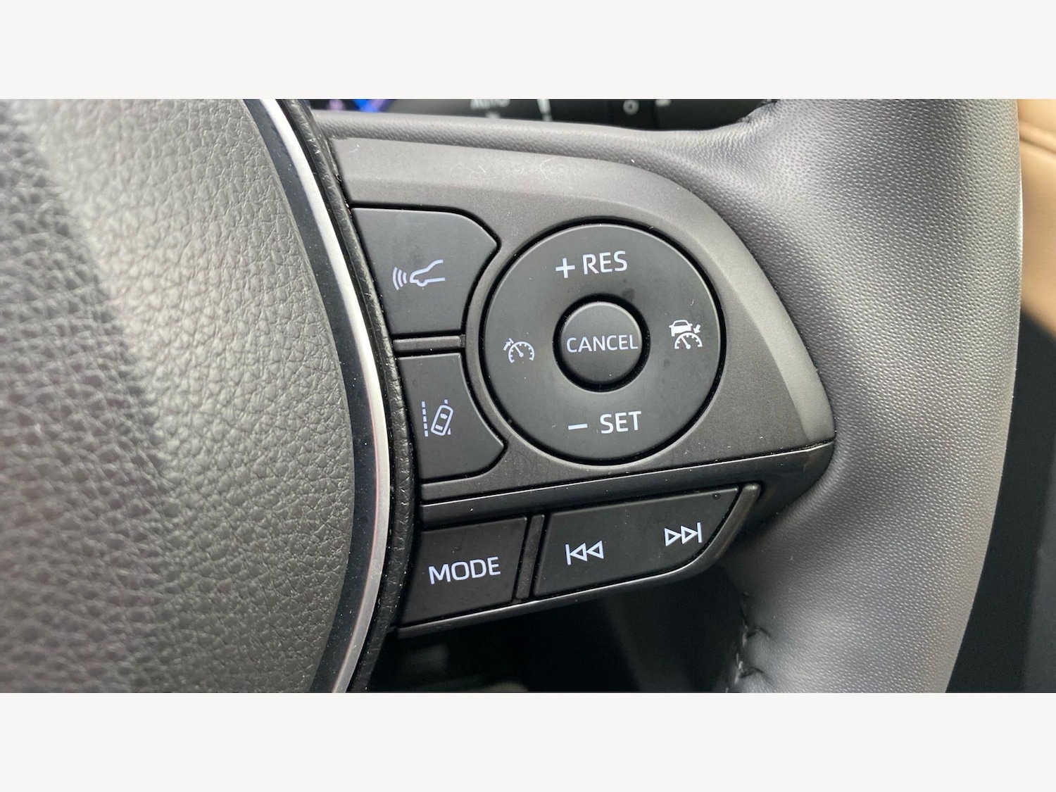 Used Toyota RAV4 2020 for sale - 77611482: Photo 31