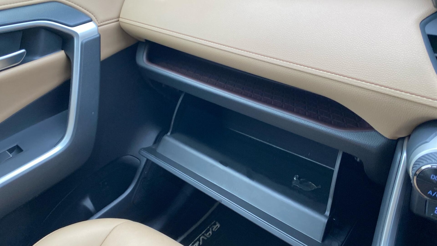 Used Toyota RAV4 2020 for sale - 77611482: Photo 43