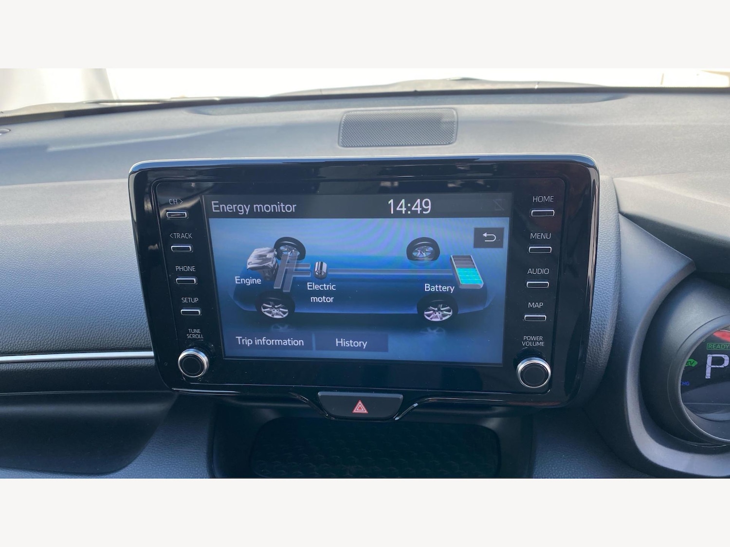 Used Toyota Yaris 2023 for sale - 76189843: Photo 25