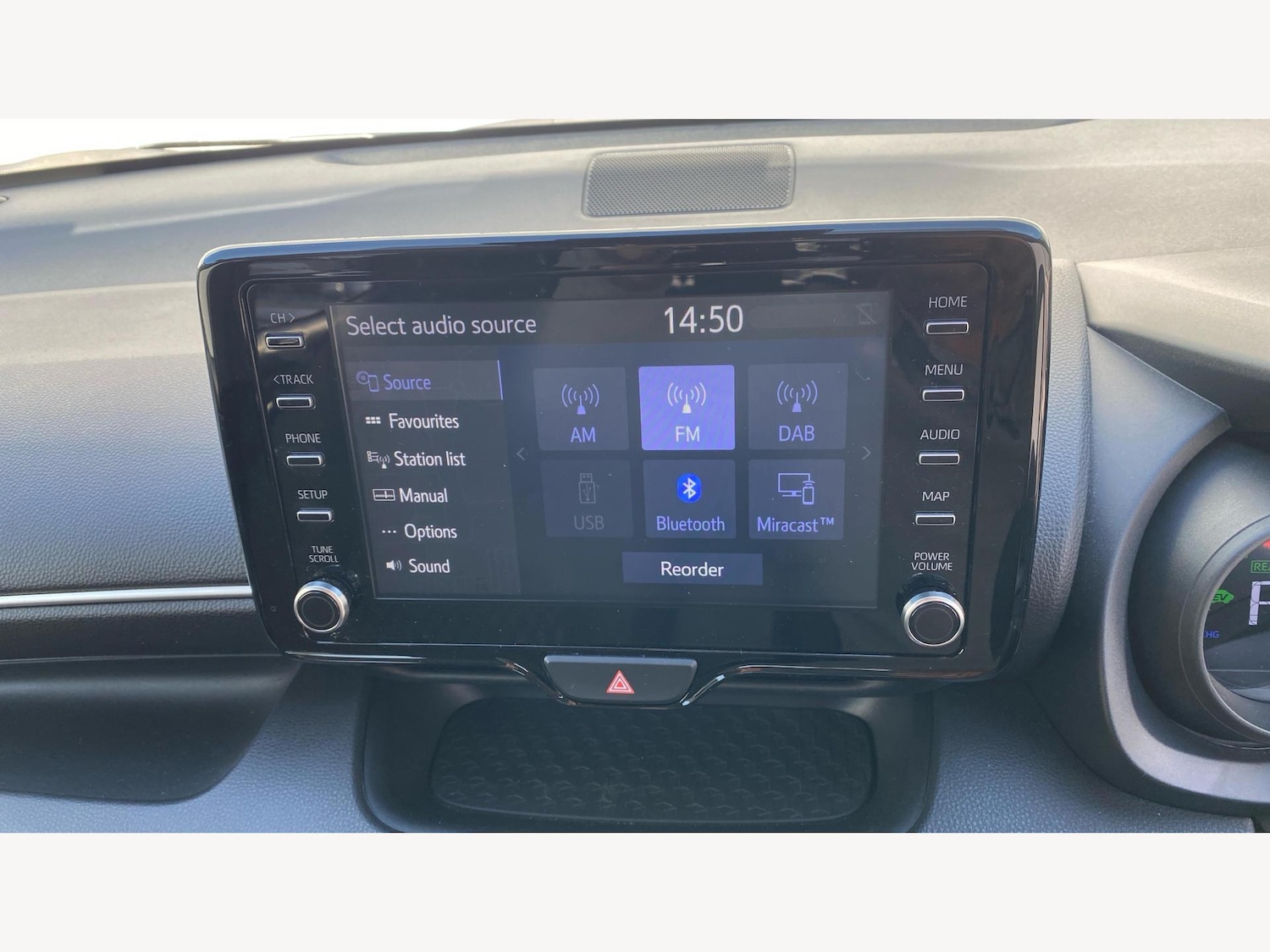 Used Toyota Yaris 2023 for sale - 76189843: Photo 27