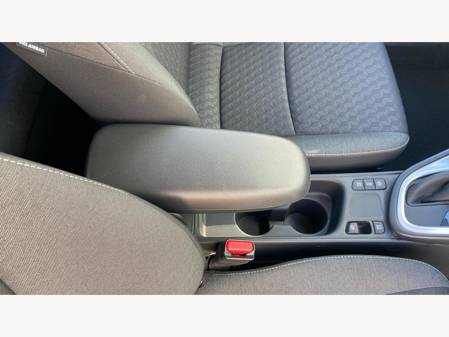 Used Toyota Yaris 2023 for sale - 76189843: Photo 38