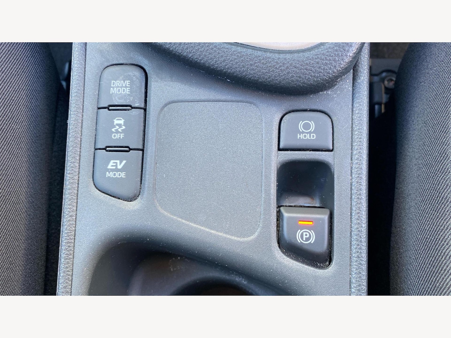 Used Toyota Yaris 2023 for sale - 76189843: Photo 41