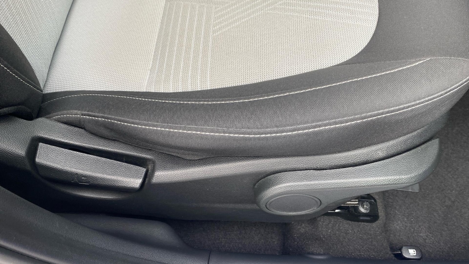 Used Hyundai i10 2020 for sale - 76457123: Photo 35