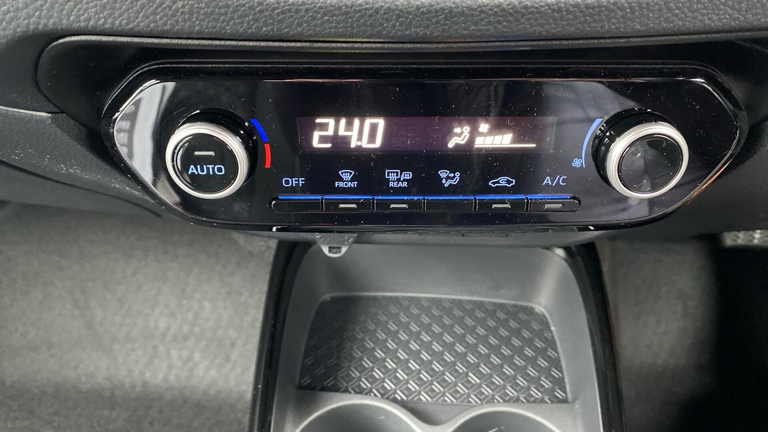 Used Toyota Aygo X for sale - 77657643: Photo 40