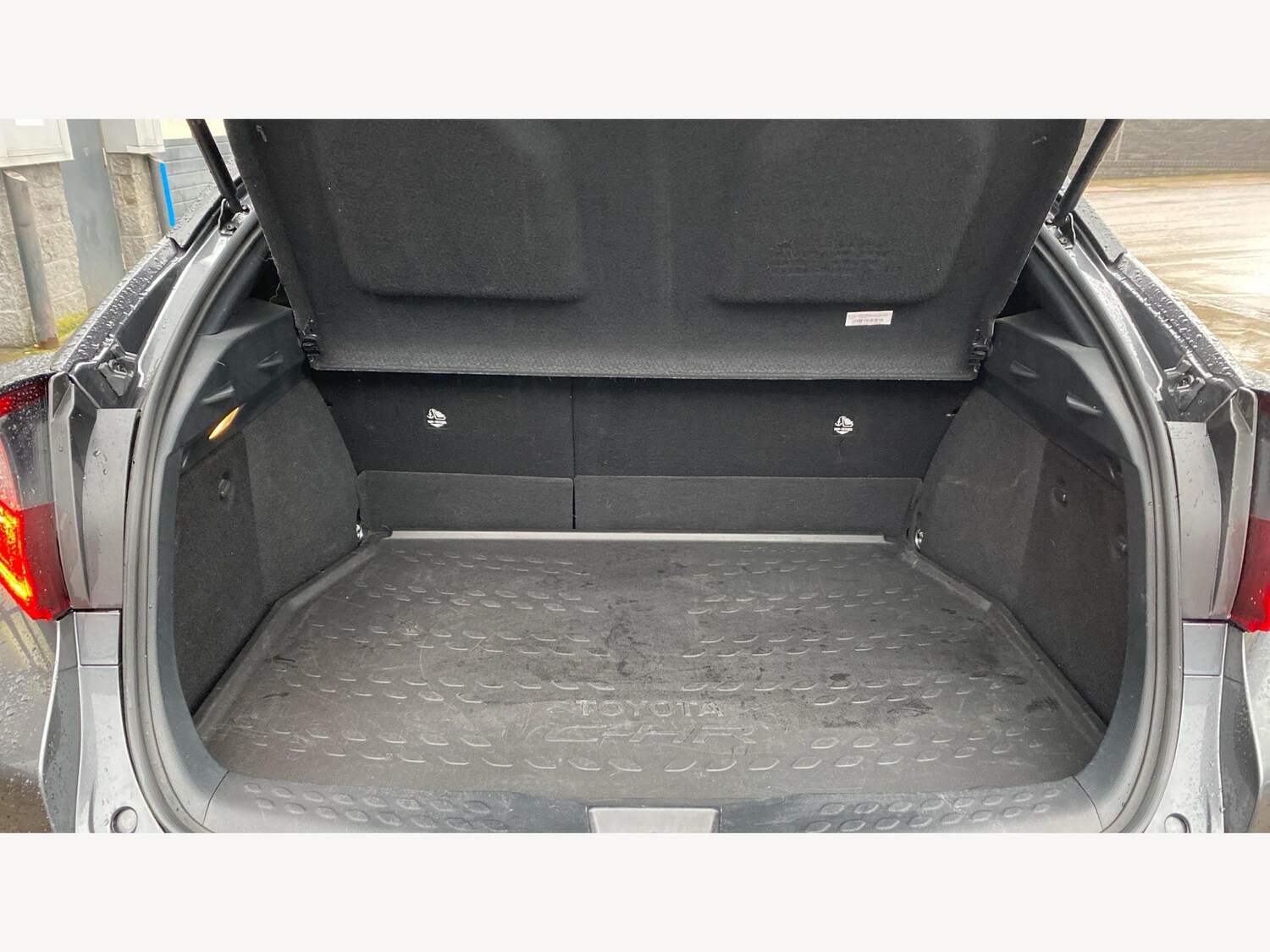 Used Toyota C-HR for sale - 77484104: Photo 16