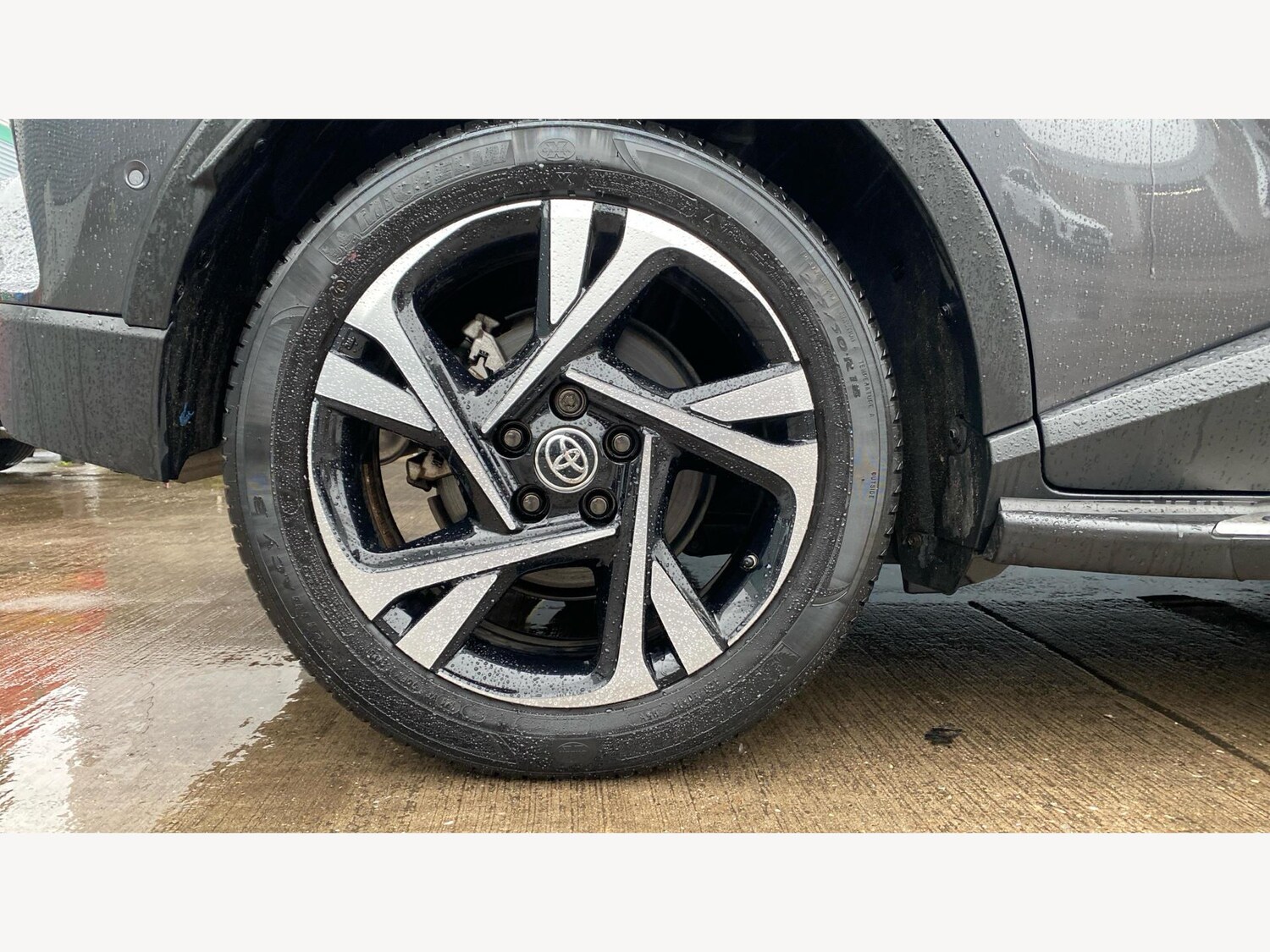 Used Toyota C-HR for sale - 77484104: Photo 20