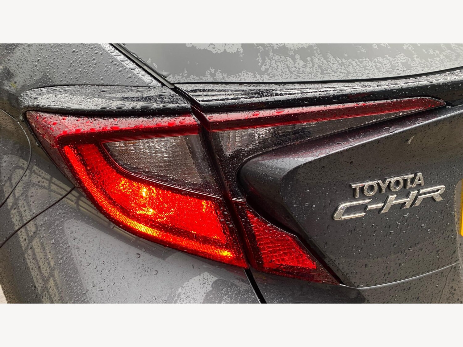 Used Toyota C-HR for sale - 77484104: Photo 23