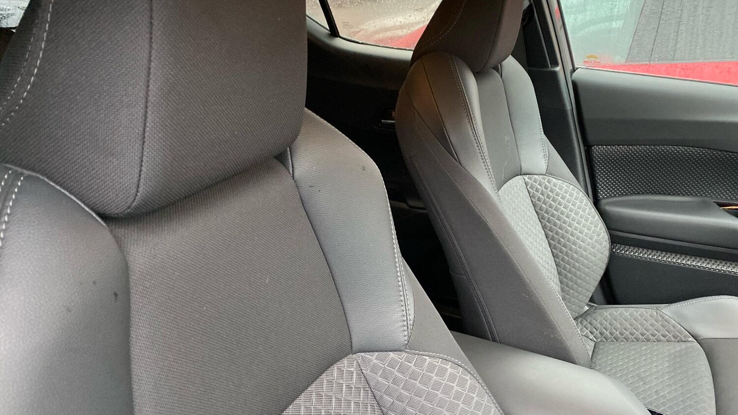 Used Toyota C-HR for sale - 77484104: Photo 42