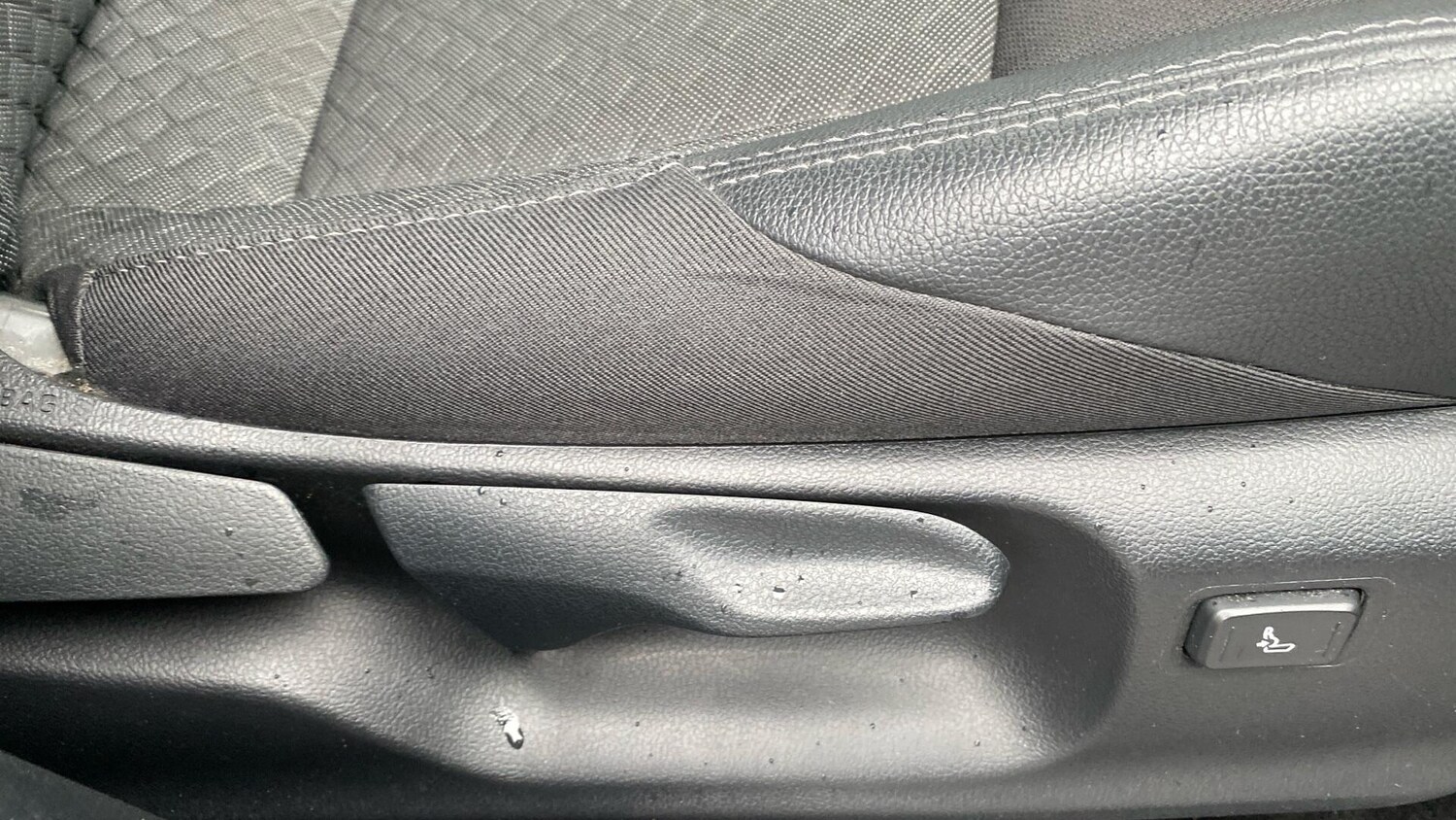 Used Toyota C-HR for sale - 77484104: Photo 44