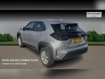 Used Toyota Yaris Cross 2023 for sale - 76189718: Photo 2