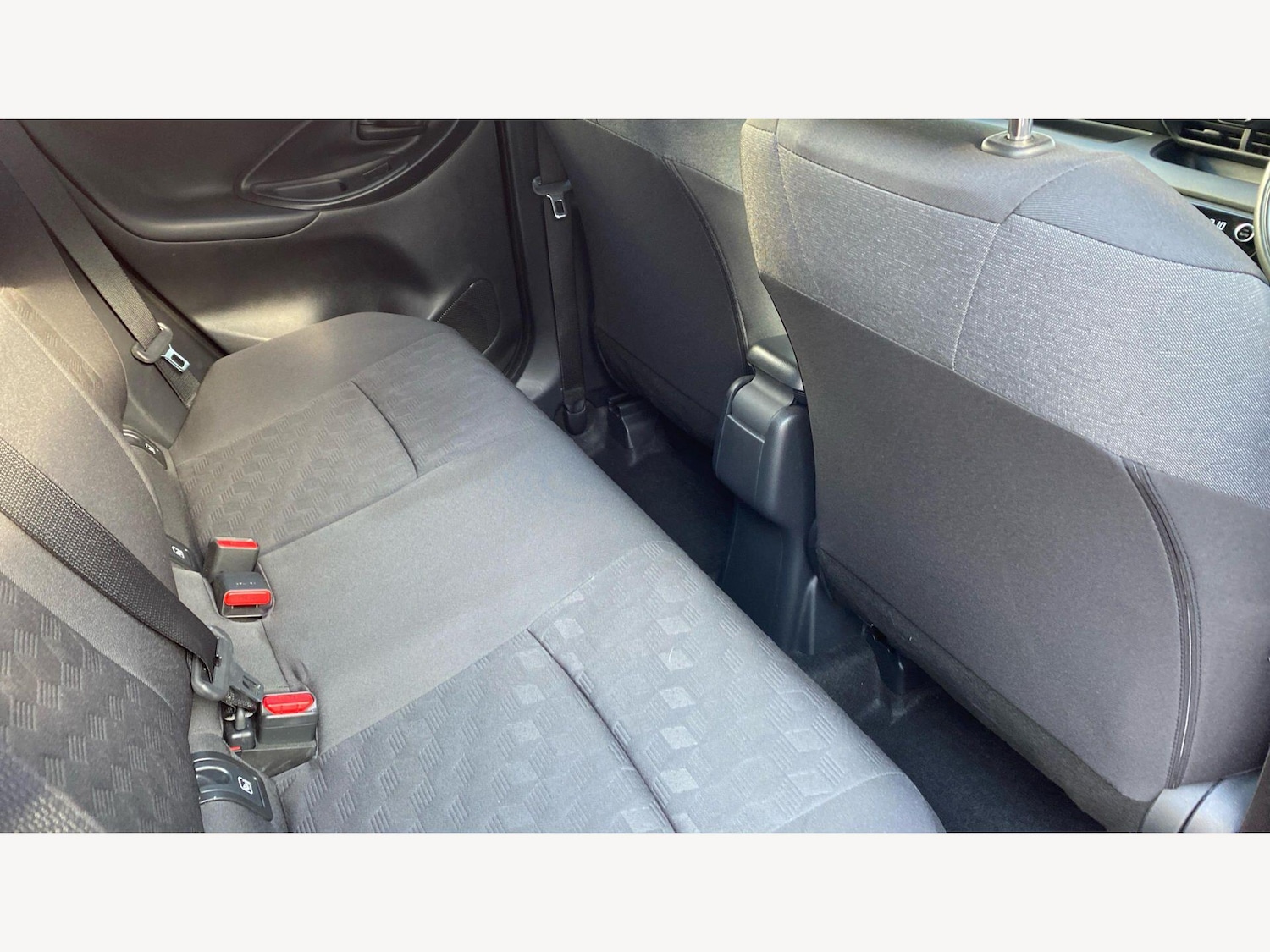 Used Toyota Yaris 2024 for sale - 78204047: Photo 10