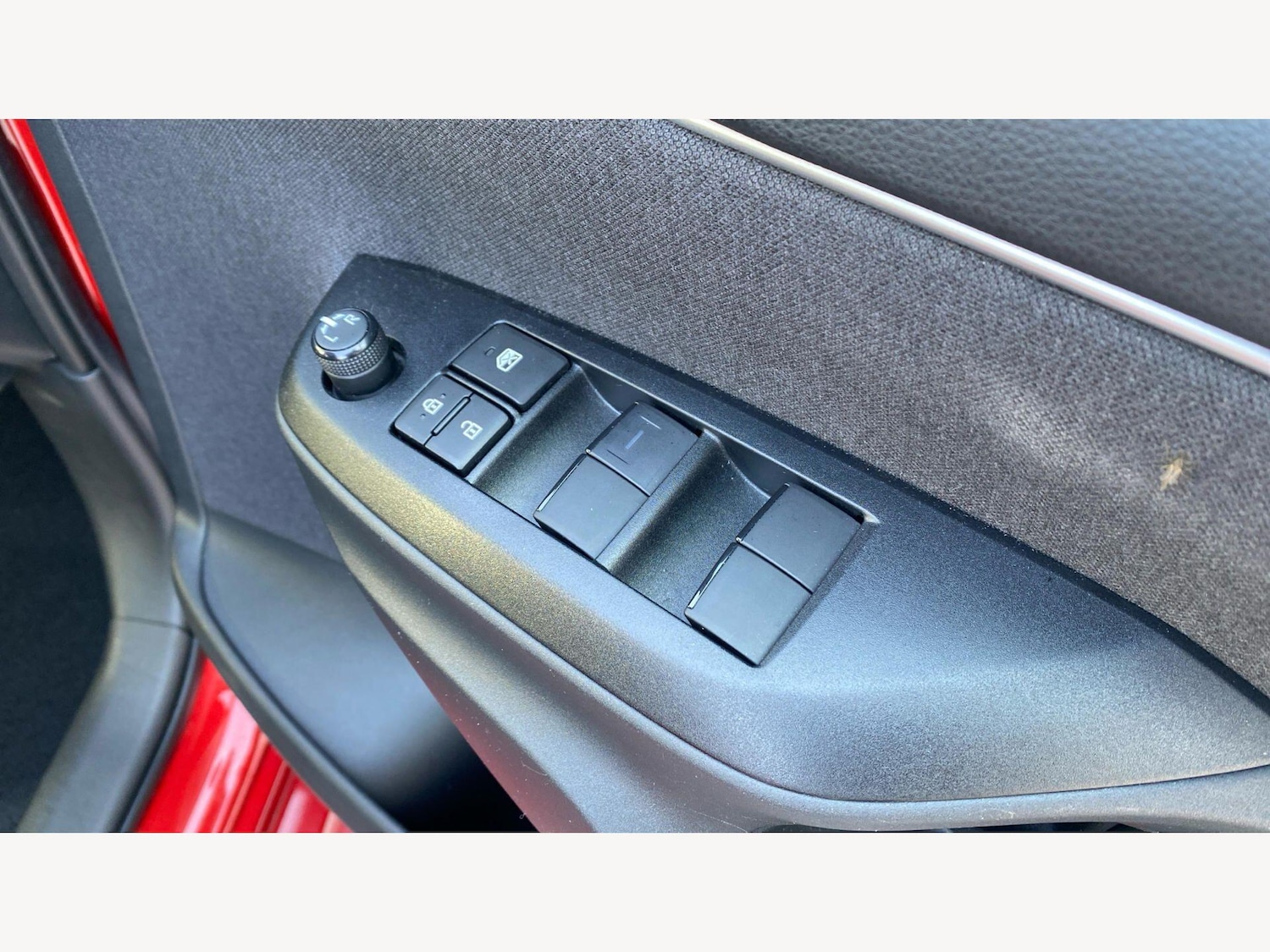 Used Toyota Yaris 2024 for sale - 78204047: Photo 18